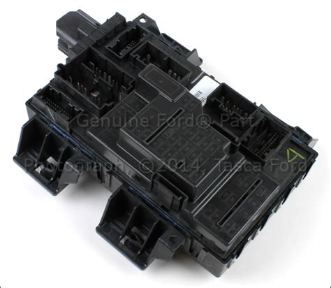 2007 lincoln mkz smart junction box|Ronnie: The Lincoln dealer says that the smart junction box for .